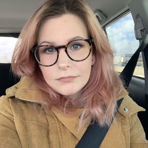 Meet your Posher, Kaila